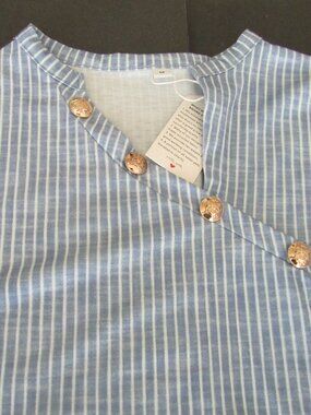 Exclusive brand lightweight Blue/white stripe top, size M, new with tag (020)